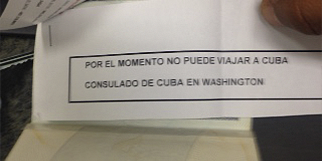 Negativa de la embajada castrista para habilitar pasaporte