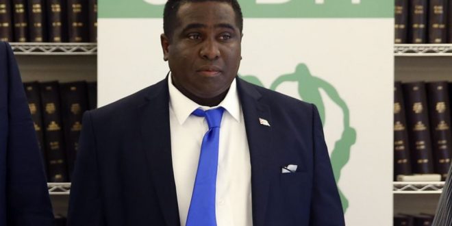 Agredidos por la policia politica el líder opositor Iván Hernández y la Dama de blanco Caridad Burunate